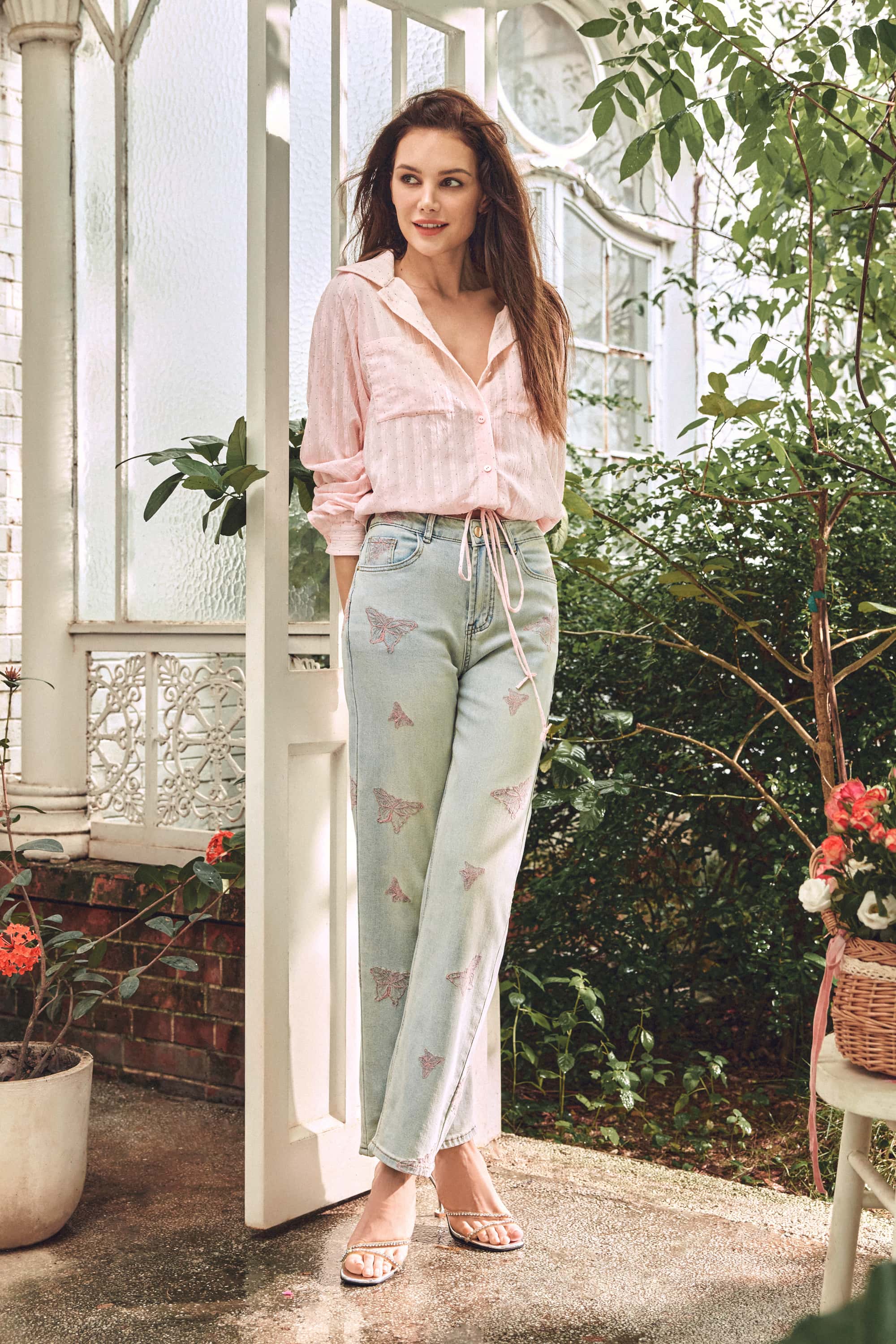 Sylvia Embroidered High-waisted Jeans