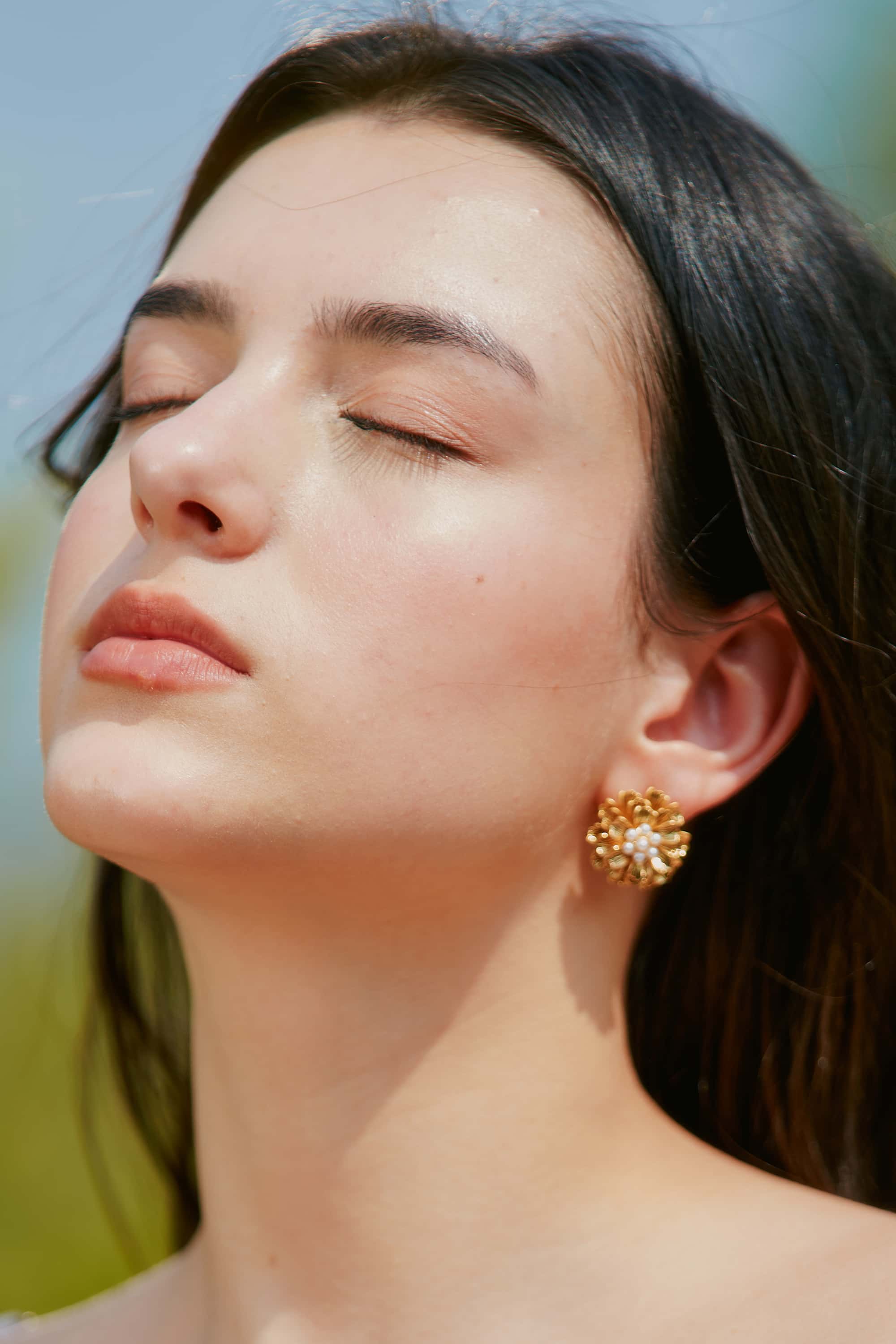 Vintage Metal Flower Pearl Earrings