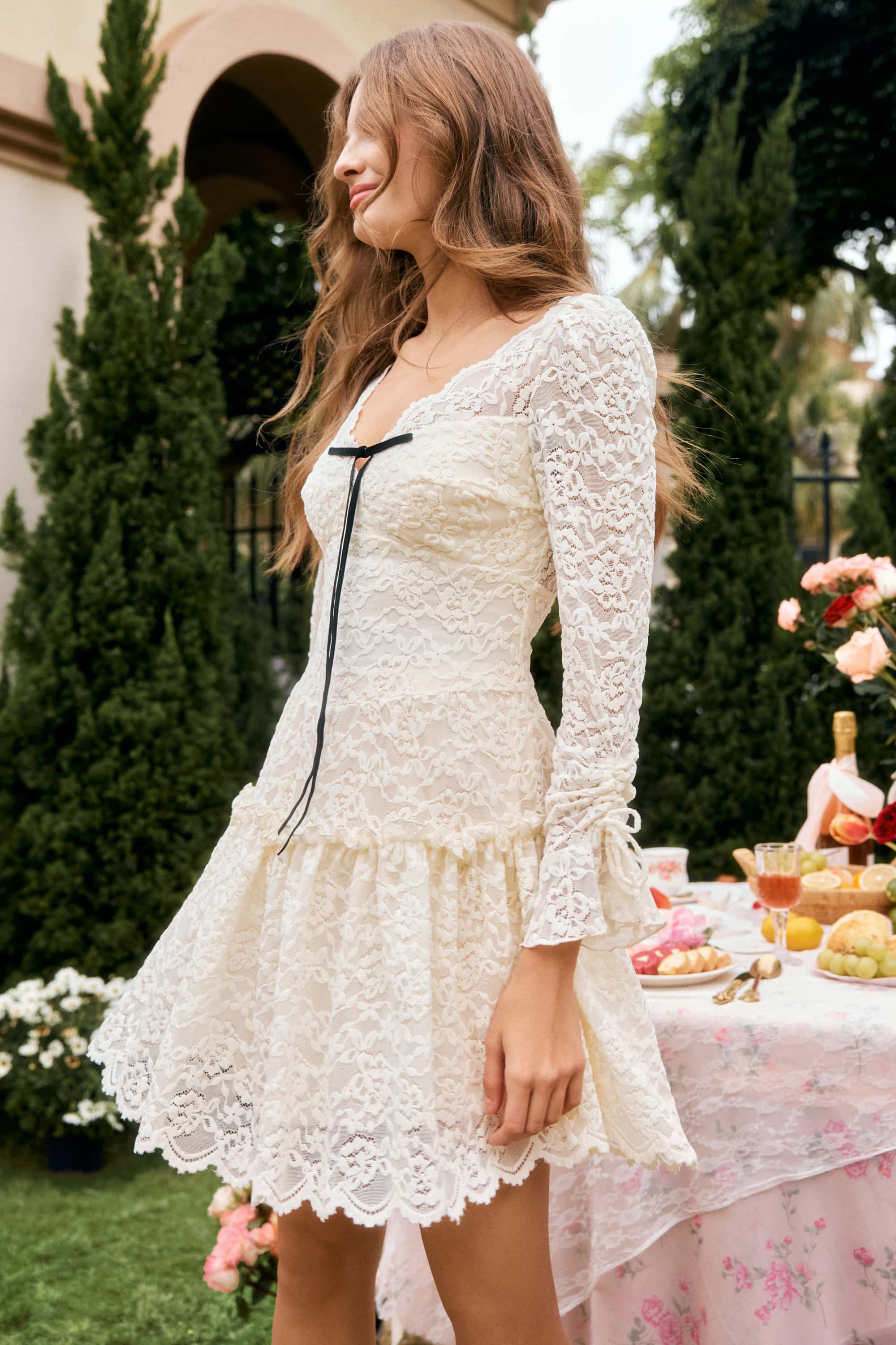 Elizabeth Long-sleeved  Lace Mini Dress