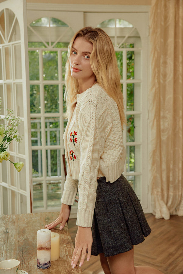 Alva White Vintage Embroidery Cardigan