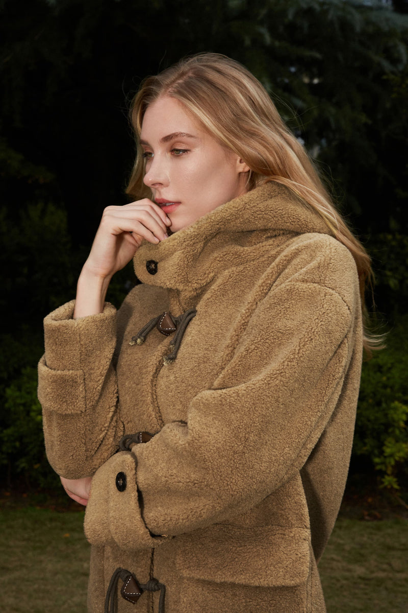 Eden lambswool Horn Button Coat