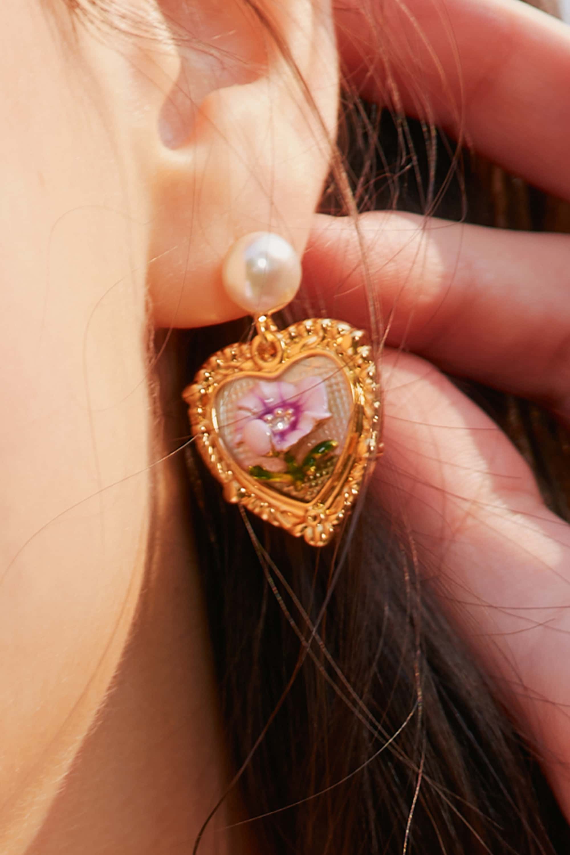 Vintage Enamel Painted Heart Earrings