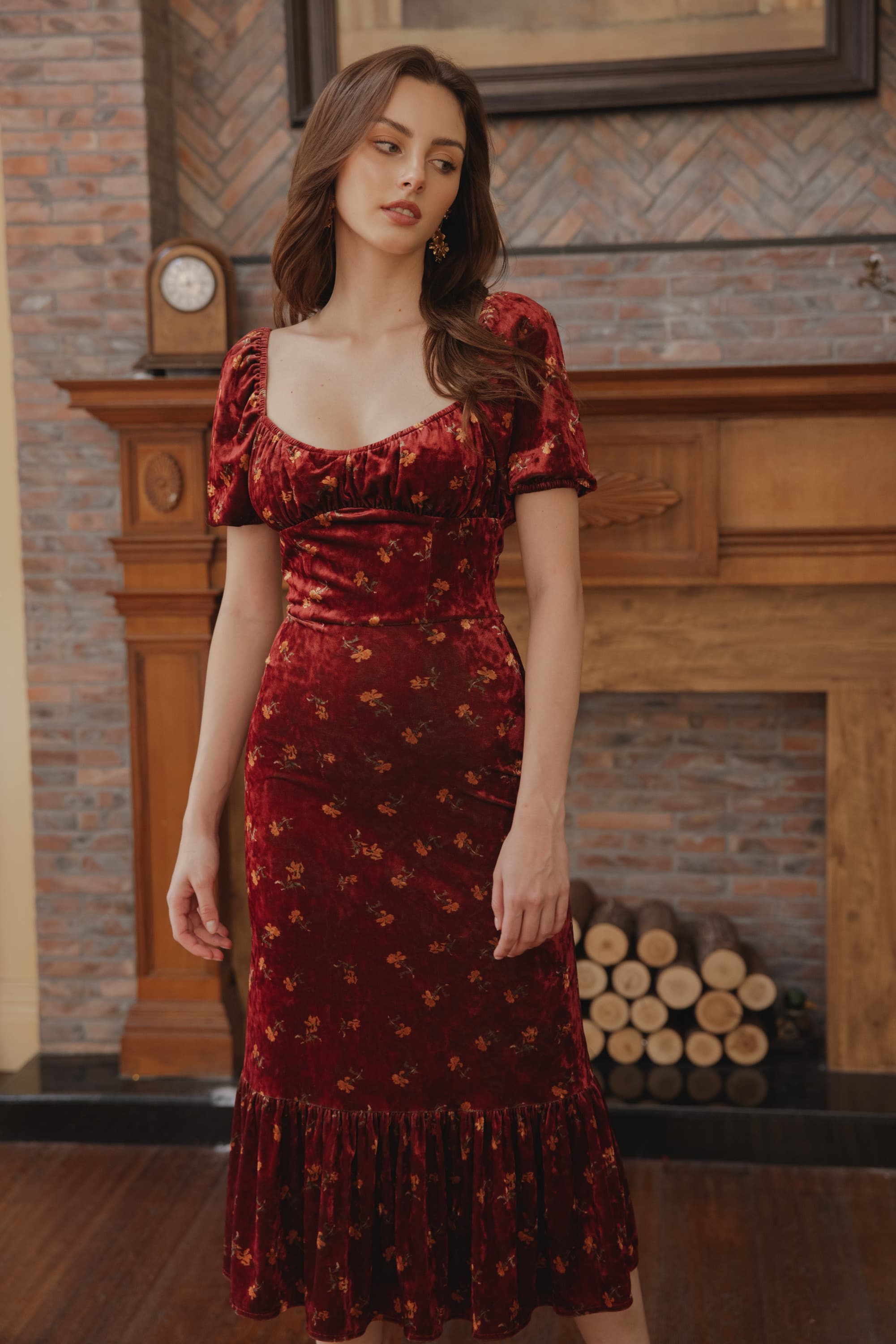 Brielle Squared Neckline Velvet Midi Dress in Red