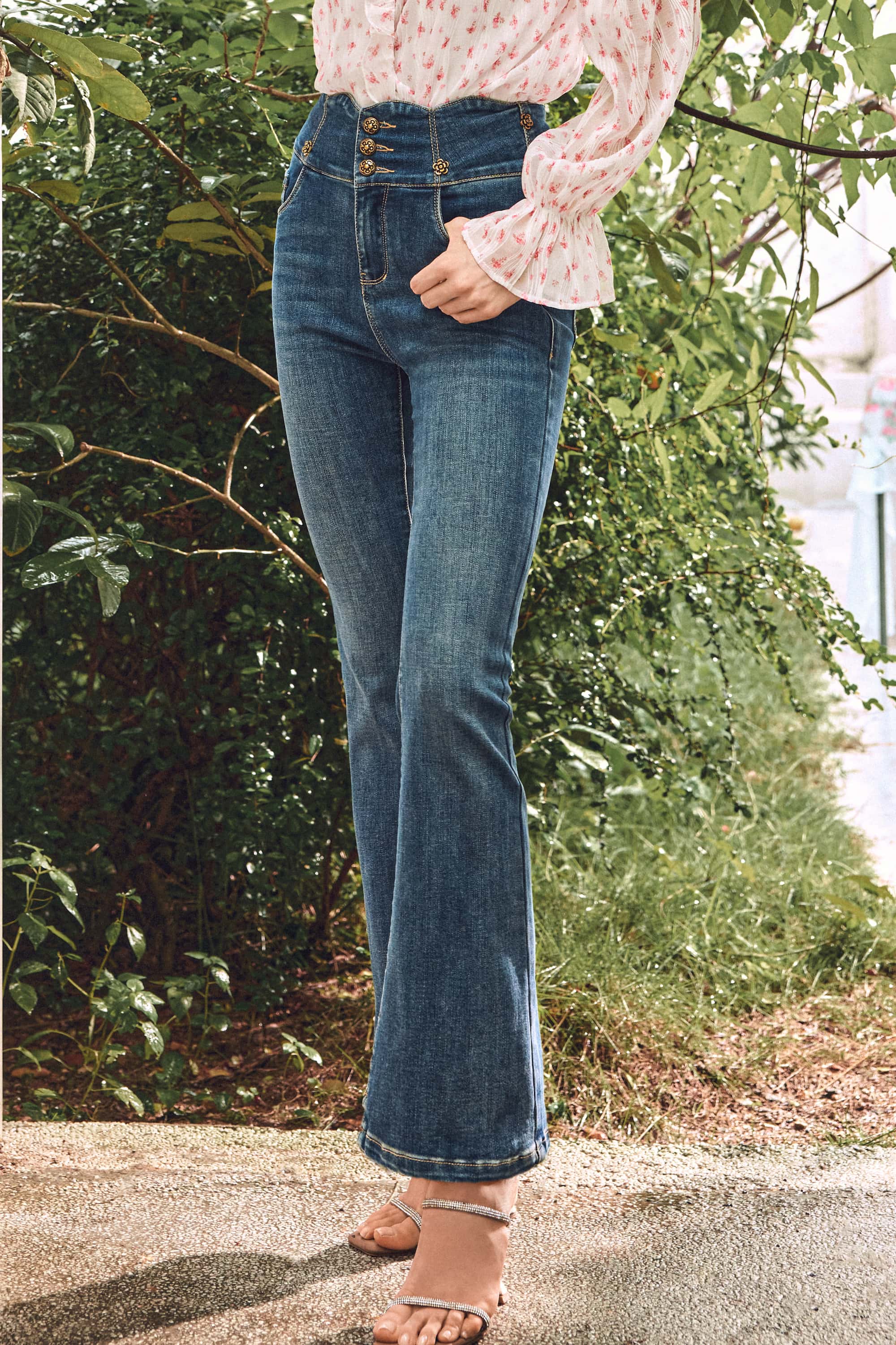 Layla Elastic High-waist Jeans
