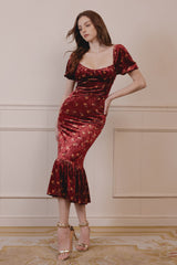 Brielle Sweet Heart Neckline Velvet Dress in Red