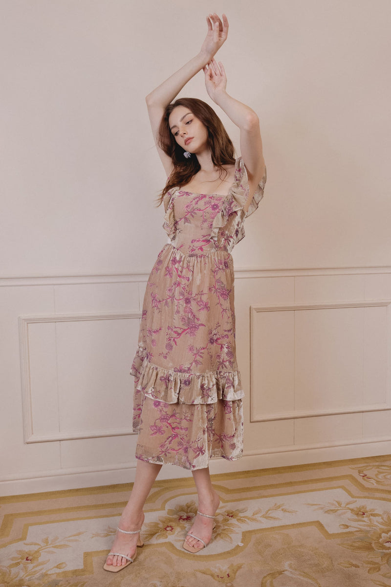 Casette Scooped Neckline Velvet Dress